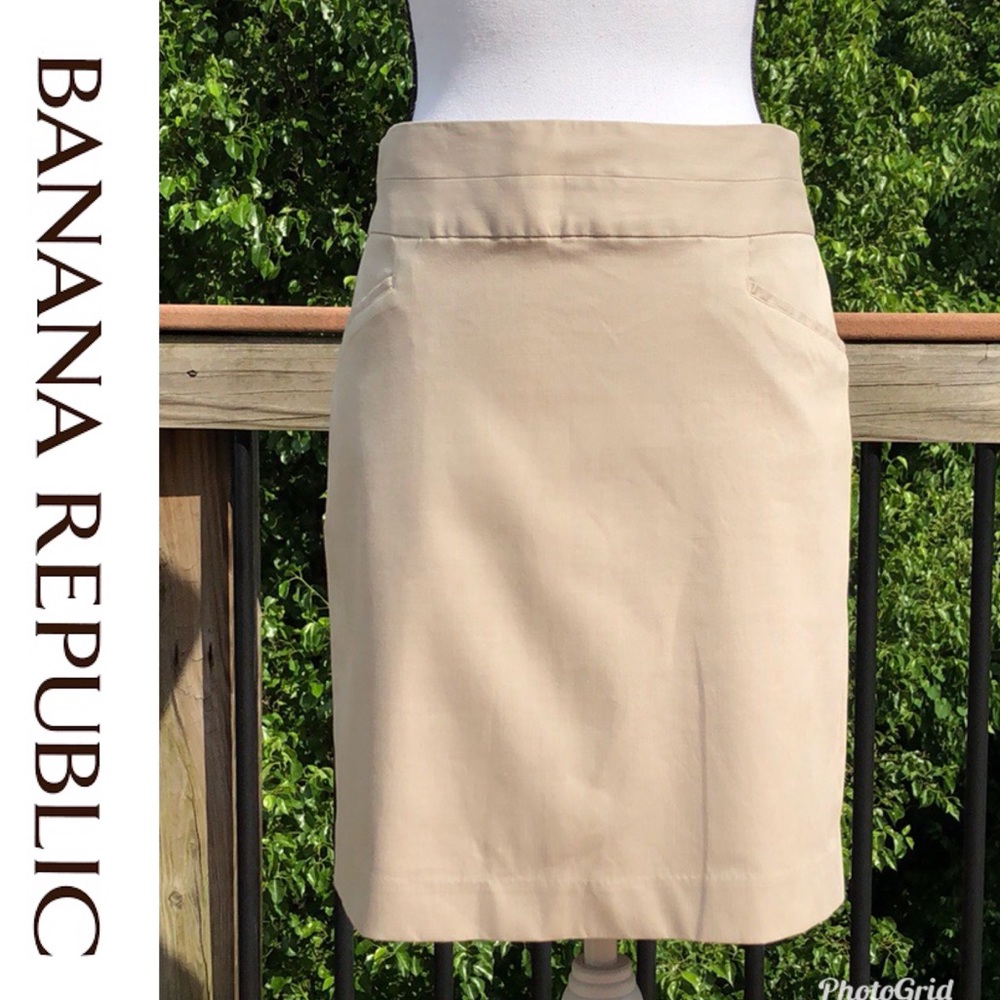Banana Republic Khaki Skirt
